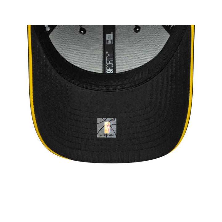หมวกแก๊ป New Era รุ่น Los Angeles Lakers Microfibre Ultra-Lightweight Black 9Forty Cap