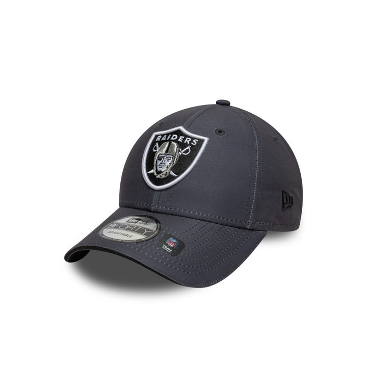 หมวกแก๊ป New Era รุ่น Las Vegas Raiders Microfibre Ultra-Lightweight Steel Clouds Gray 9Forty Cap