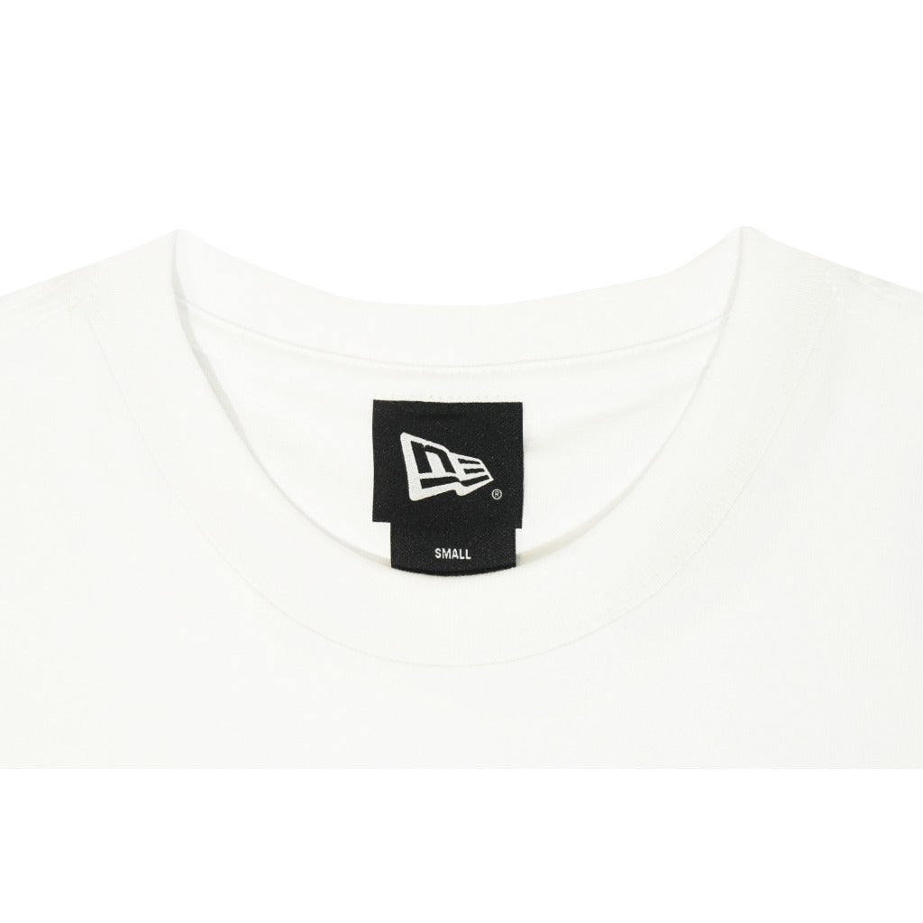 เสื้อยืดแขนสั้น New Era รุ่น New York Yankees Spray Paint White Short Sleeve T-Shirt