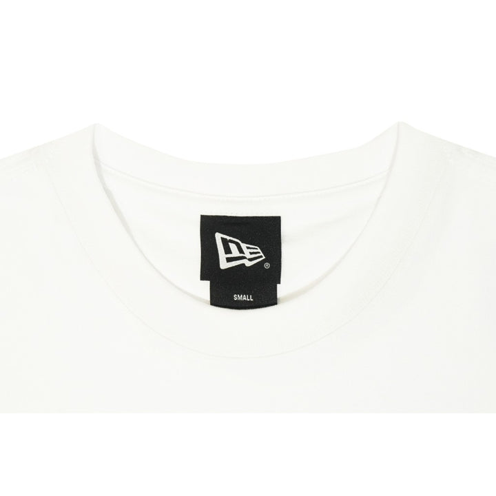 เสื้อยืดแขนสั้น New Era รุ่น New York Yankees Spray Paint White Short Sleeve T-Shirt