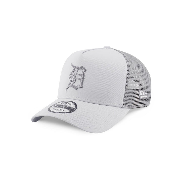 หมวกแก๊ป New Era รุ่น Detroit Tigers Shattered Logo Silver Snow 9Forty A-Frame Trucker Cap