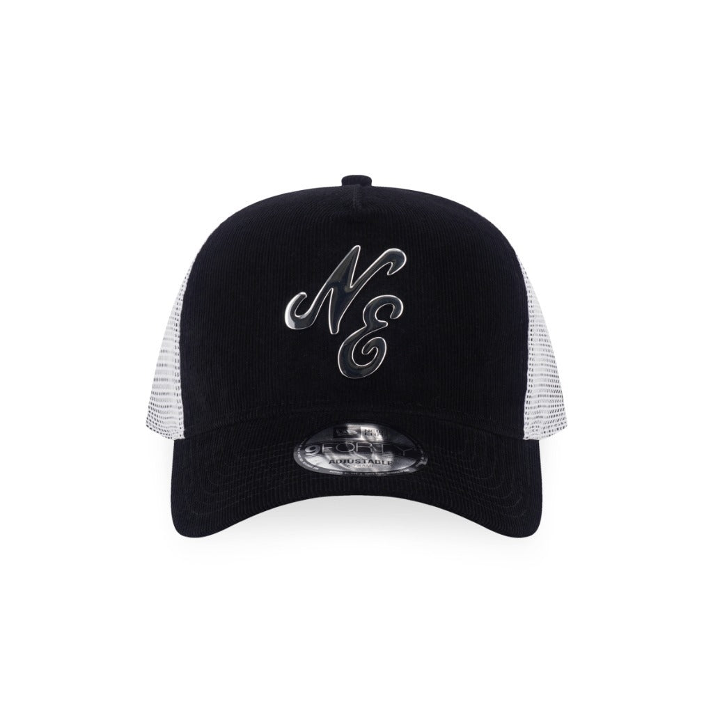 หมวกแก๊ป New Era รุ่น New Era Metal Badge Corduroy Black 9Forty A-Frame Trucker Cap