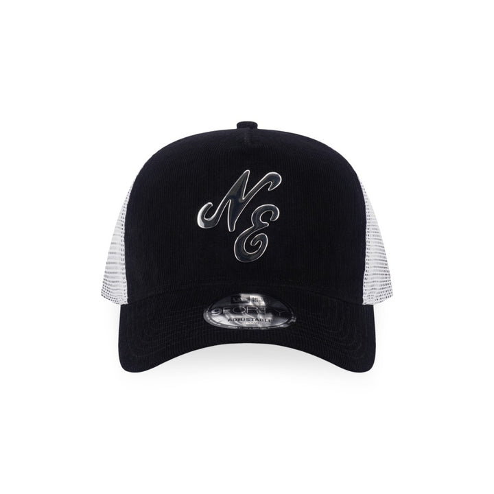 หมวกแก๊ป New Era รุ่น New Era Metal Badge Corduroy Black 9Forty A-Frame Trucker Cap