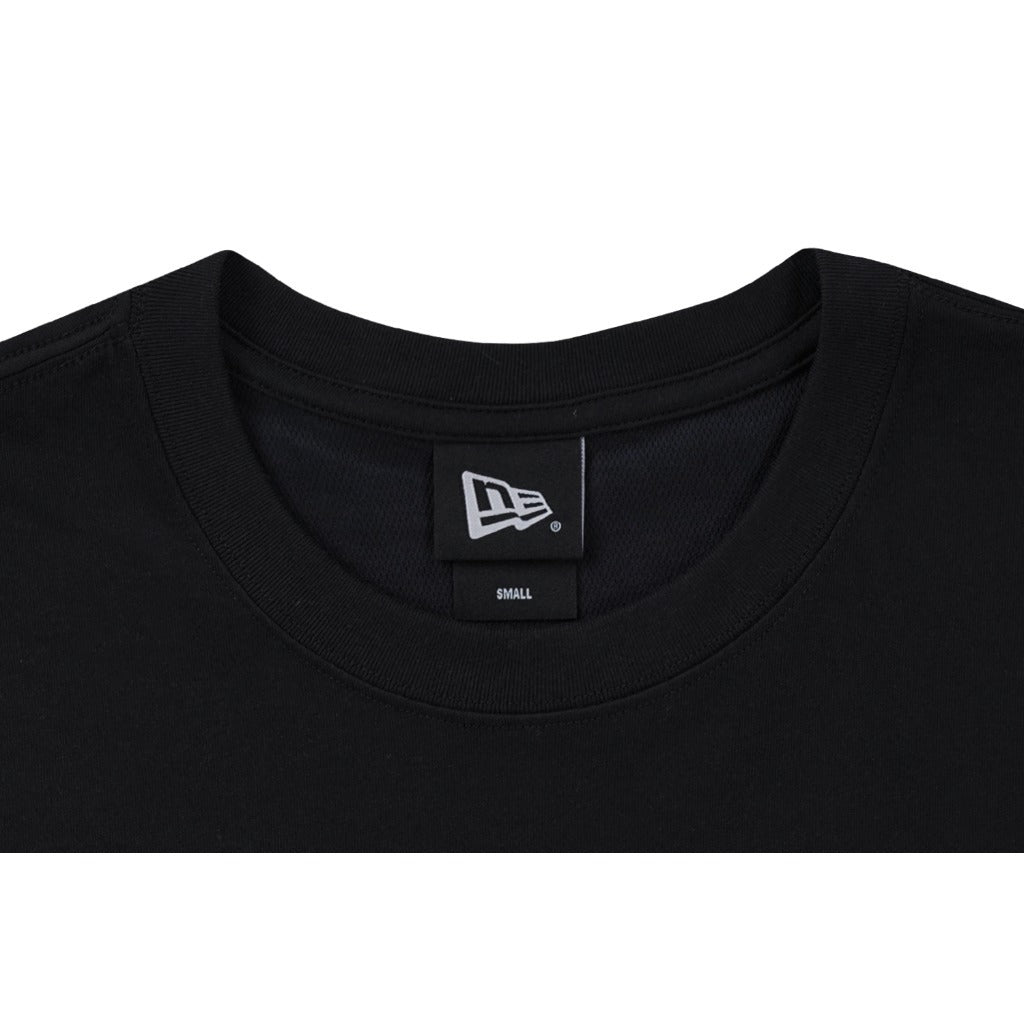 เสื้อโอเวอร์ไซส์ New Era รุ่น New York Knicks Ne Fan Fam Black Oversized Short Sleeve T-Shirt