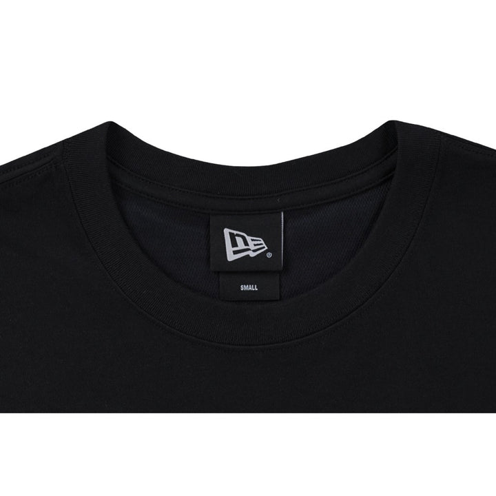 เสื้อโอเวอร์ไซส์ New Era รุ่น New York Knicks Ne Fan Fam Black Oversized Short Sleeve T-Shirt