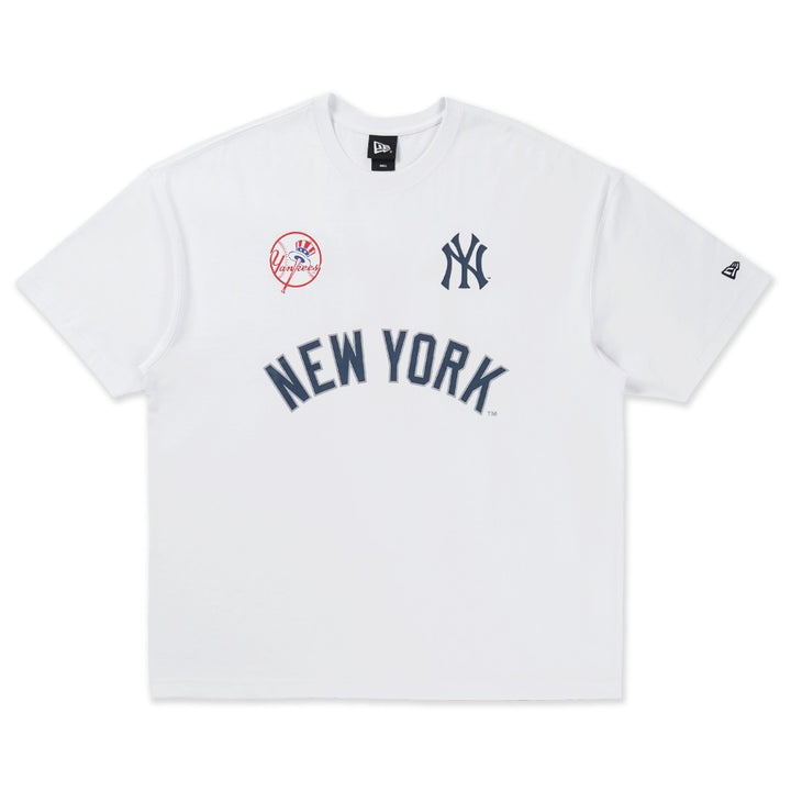เสื้อโอเวอร์ไซส์ New Era รุ่น New York Yankees Ne Fan Fam White Oversized Short Sleeve T-Shirt