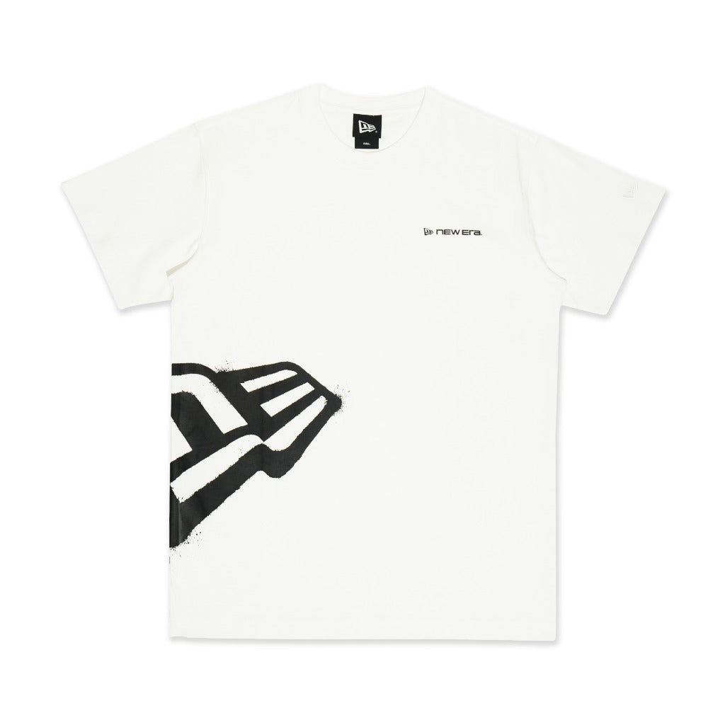 เสื้อยืดแขนสั้น New Era รุ่น New Era Spray Paint White Short Sleeve T-Shirt