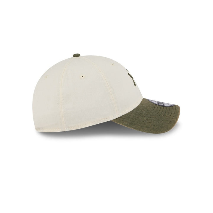 หมวกแก๊ป New Era รุ่น New York Yankees 2-Tone New Olive Visor Snow Wash Stone 9Twenty Cap