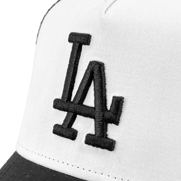 หมวกแก๊ป New Era รุ่น Los Angeles Dodgers Typewriter White/ Black 9Forty A-Frame Trucker Cap