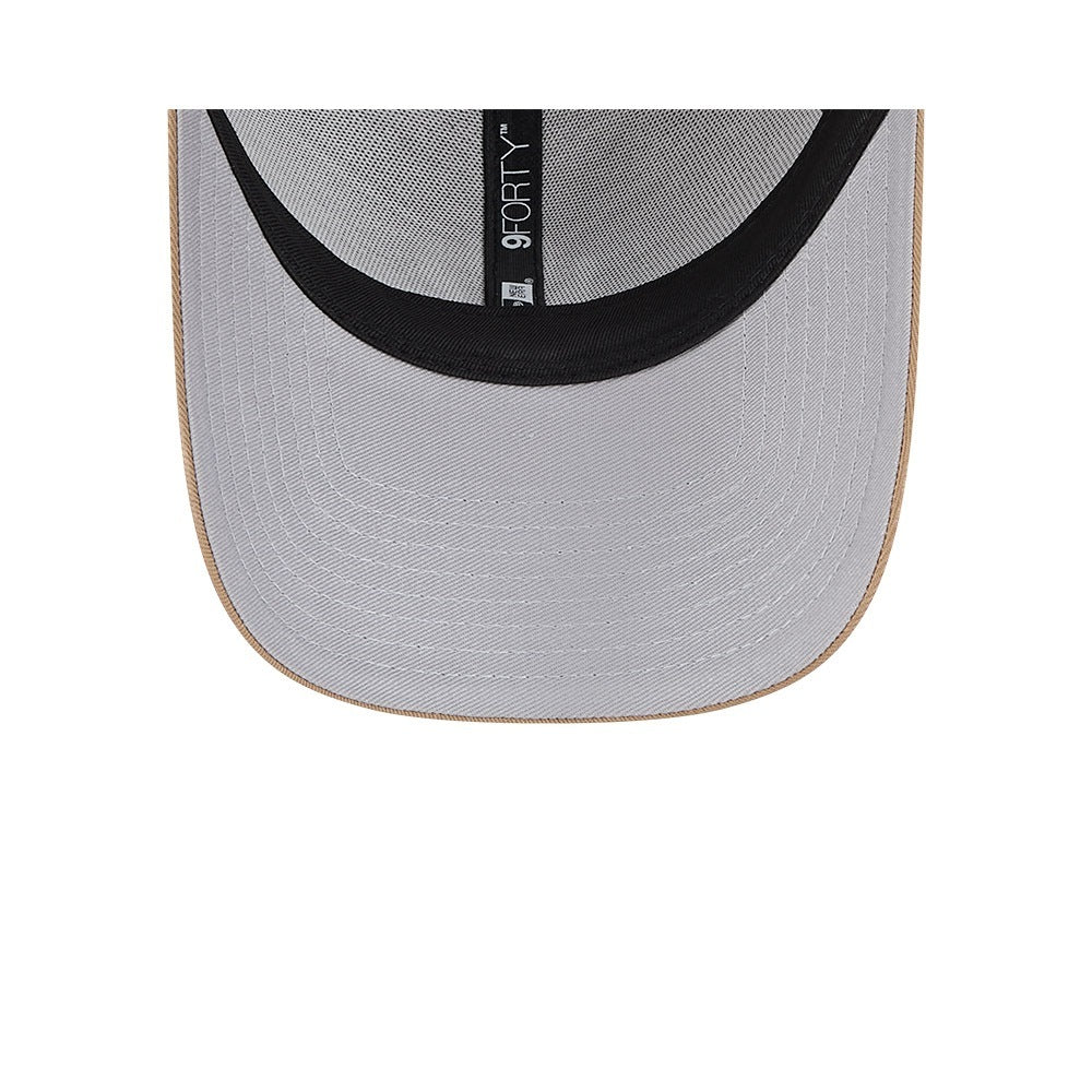 หมวกแก๊ป New Era รุ่น New York Yankees Classic Khaki 9Forty Trucker Cap