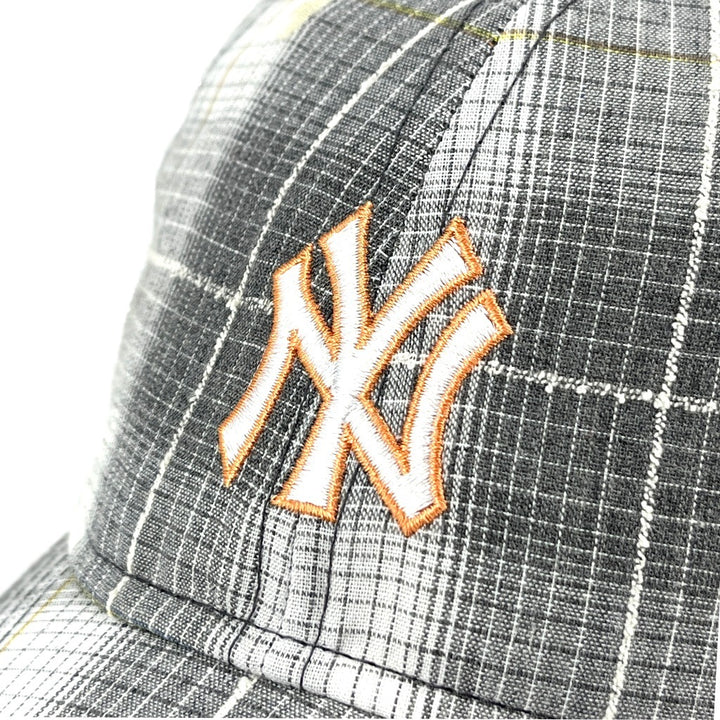 หมวกแก๊ป New Era รุ่น New York Yankees Ombre Check Gray 9Twenty Cap