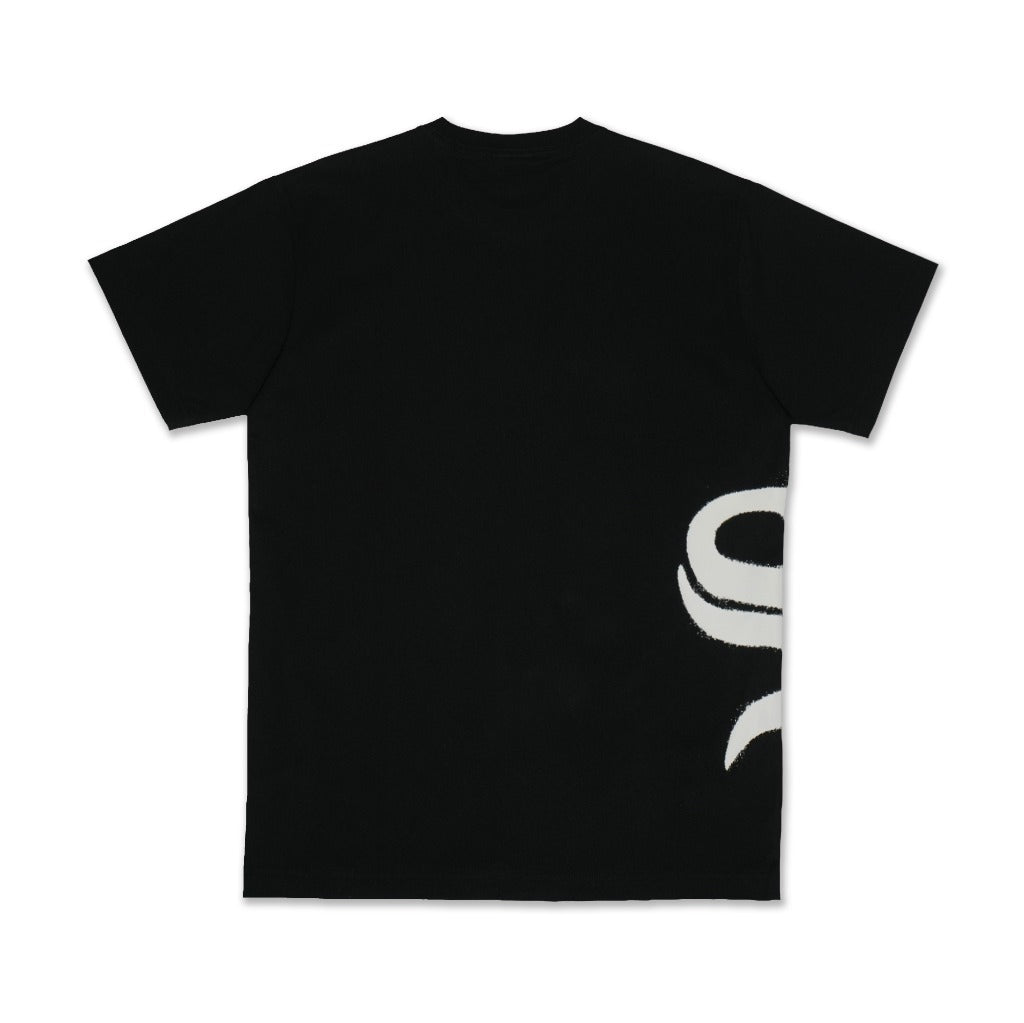 เสื้อยืดแขนสั้น New Era รุ่น Chicago White Sox Spray Paint Black Short Sleeve T-Shirt