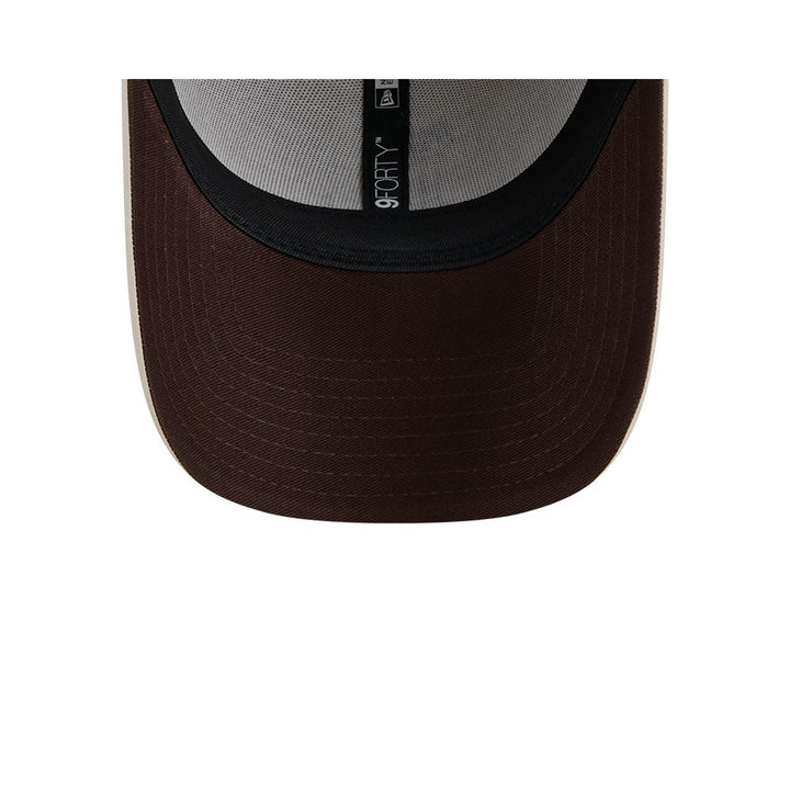หมวกแก๊ป New Era รุ่น New York Yankees Earthtone Stone 9Forty Cap