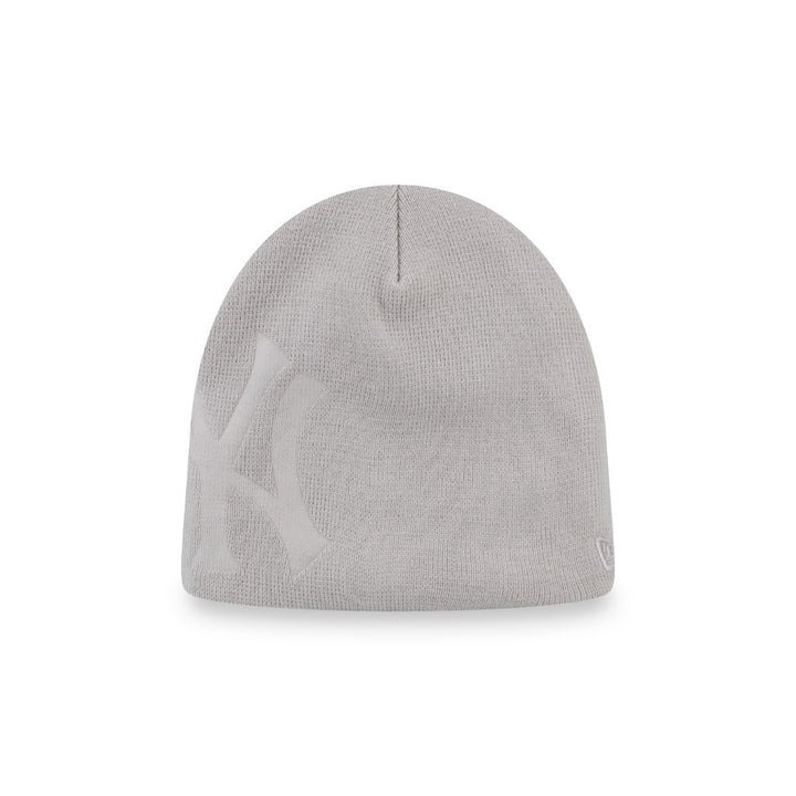 หมวกไหมพรม New Era รุ่น New York Yankees Yankees Debossed Stone 4 Dart Cuff Beanie