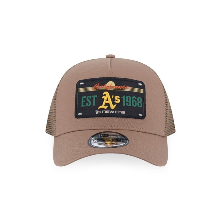 หมวกแก๊ป New Era รุ่น Oakland Athletics License Plate Khaki 9Forty A-Frame Trucker Cap