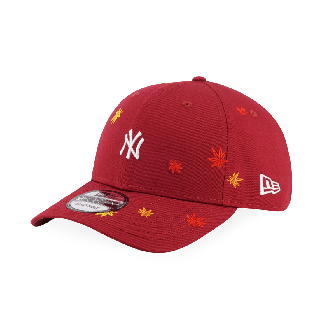 หมวก 9FORTY MAPLE LEAVES NEW YORK YANKEES RED