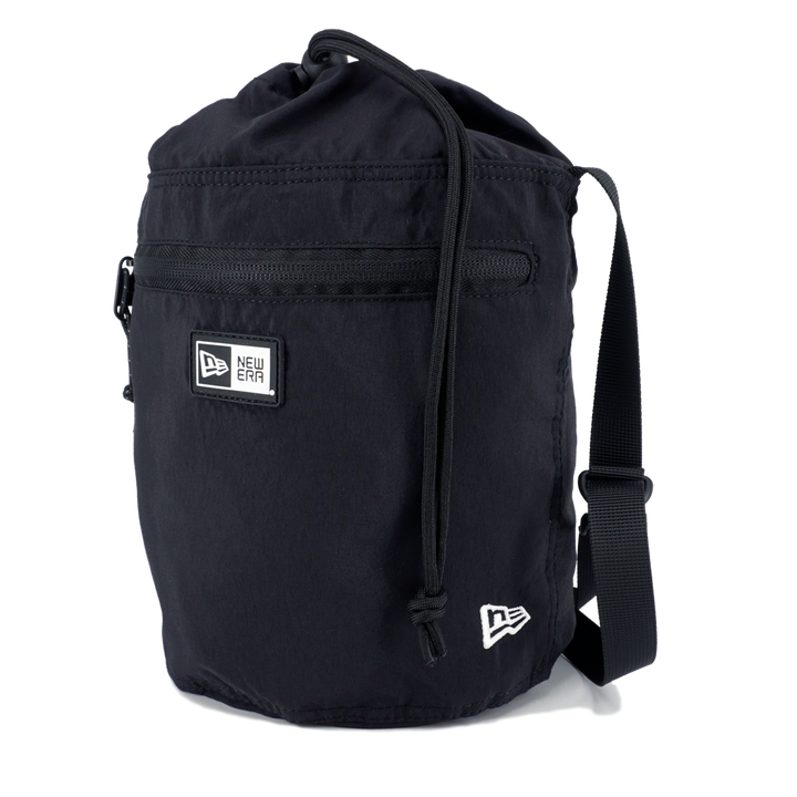 กระเป๋า NEW ERA DRAWSTRING SHOULDER BLACK BAG